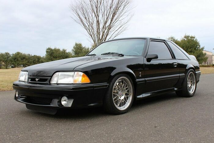 Ford Mustang SVT Cobra