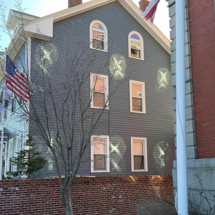 Rarely Seen...can You Guess What The Circles With The Stars Are?