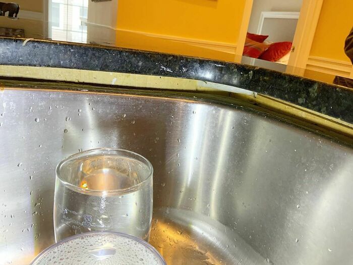 Kitchen Sink With A Little Lip!