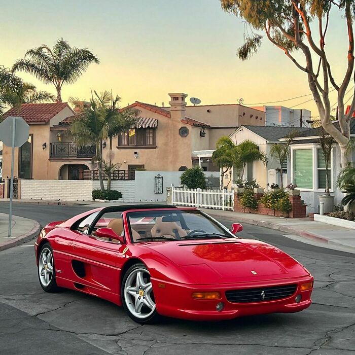 Ferrari F355
