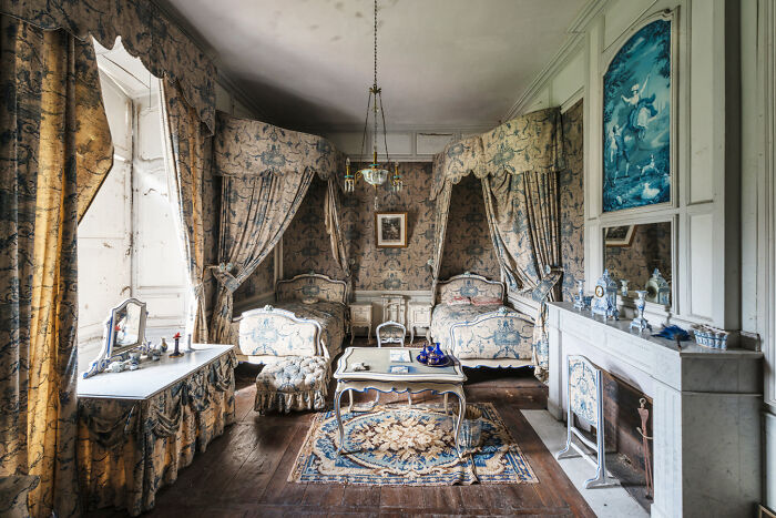 "What If We Disappeared: The World Without Us"