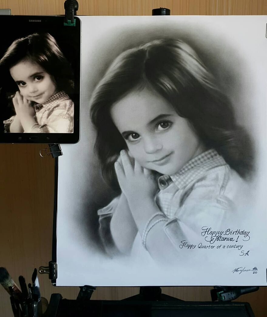 Russian Street Artist Draws Amazing Lifelike Portraits In Less Than An Hour(112 New Pics)