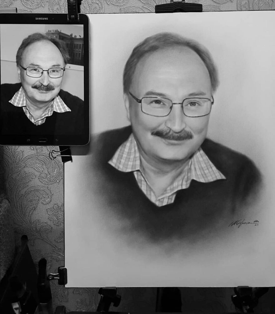 Russian Street Artist Draws Amazing Lifelike Portraits In Less Than An Hour(112 New Pics)