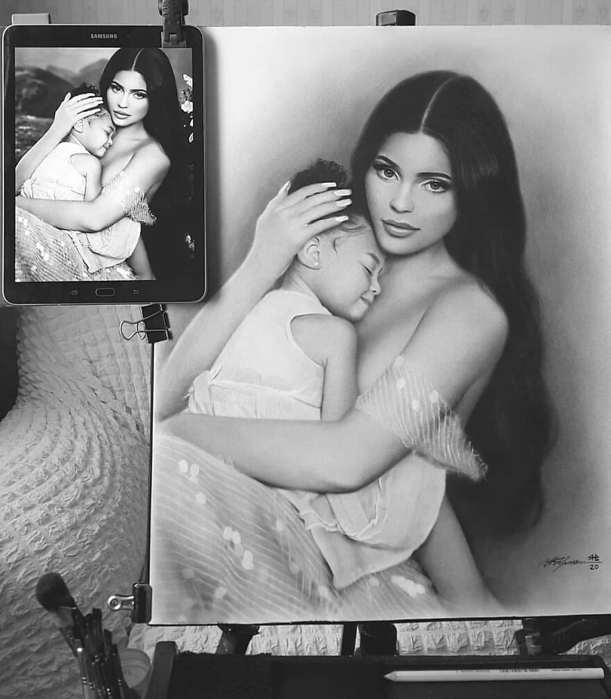 Russian Street Artist Draws Amazing Lifelike Portraits In Less Than An Hour(112 New Pics)