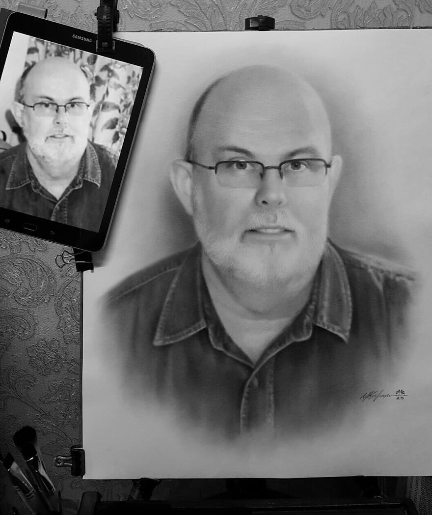 Russian Street Artist Draws Amazing Lifelike Portraits In Less Than An Hour(112 New Pics)