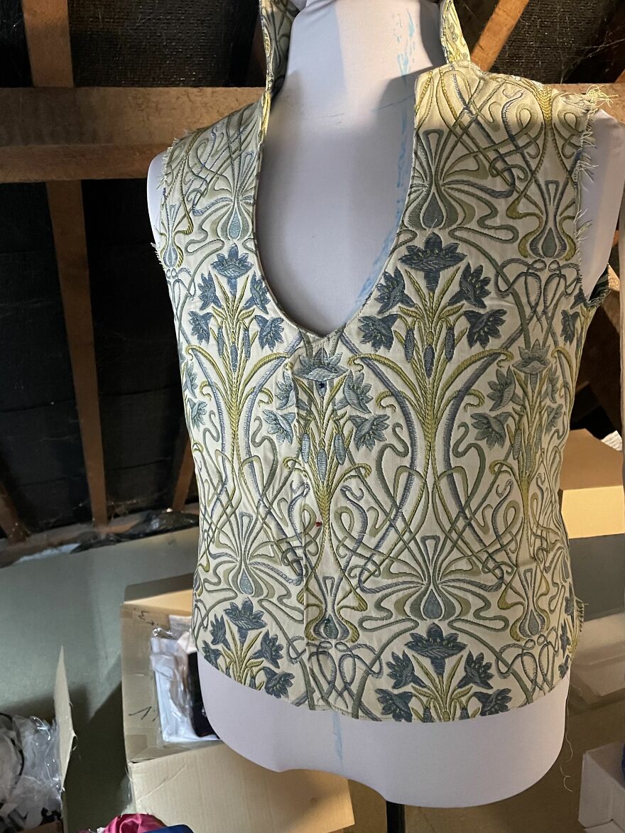 The Covid-19 Lockdown Pushed Me To Make My Own Wedding Outfit And Here's The Result The Covid-19 Lockdown Pushed Me To Make My Own Wedding Outfit And Here's The Result