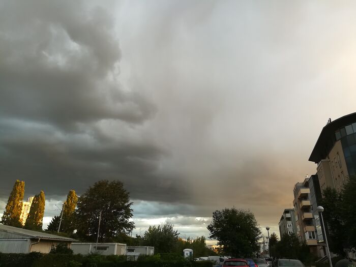 On The Right It's Raining, On The Left It's Not