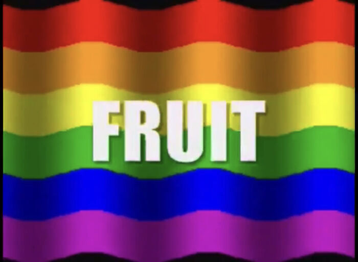 This Is What Happens When You Let Your Friend Airdrop You 20 Pictures Without Context