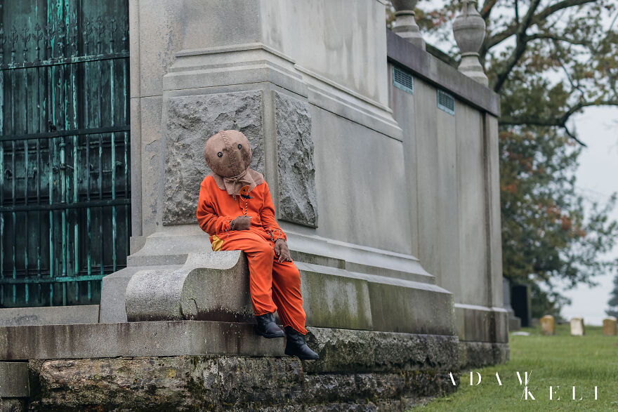 Fun Halloween Adventures With Michael Myers & Sam