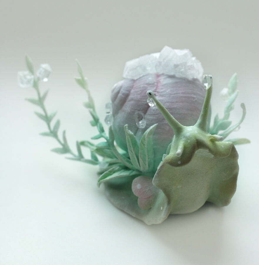 Artist Grows Crystals On Her Dreamy Sculptures