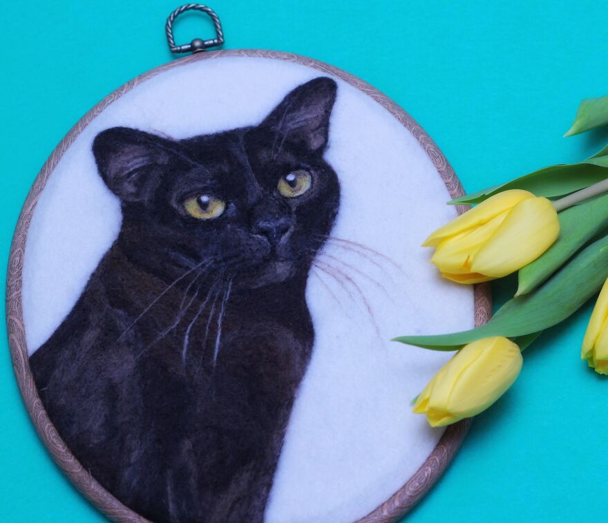 In My Hands The Wool Comes To Life!