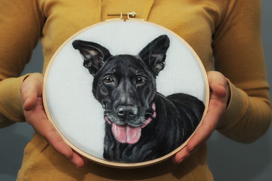 In My Hands The Wool Comes To Life!