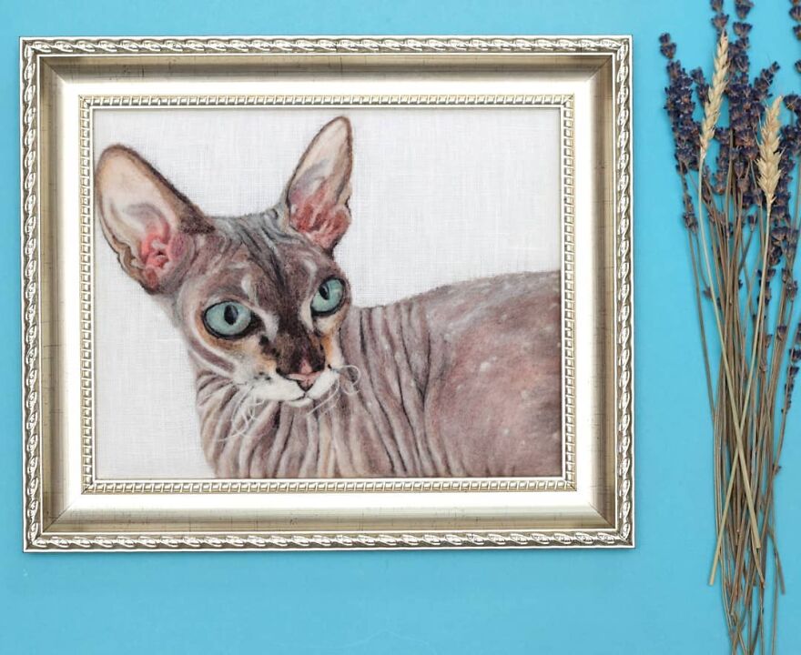 In My Hands The Wool Comes To Life!