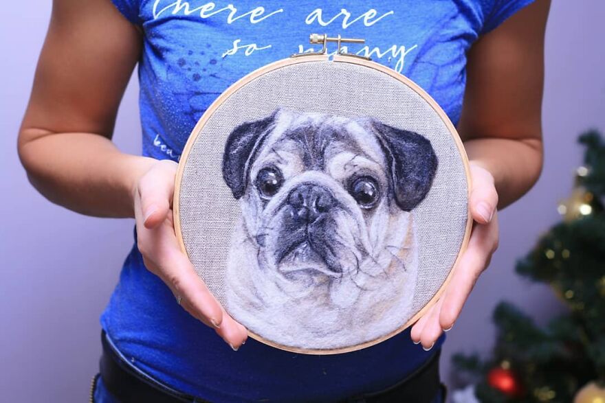 In My Hands The Wool Comes To Life!