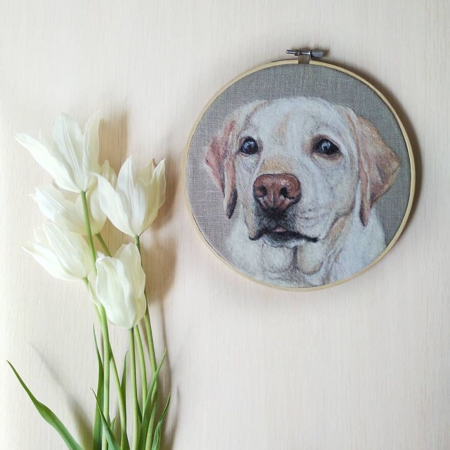 In My Hands The Wool Comes To Life!