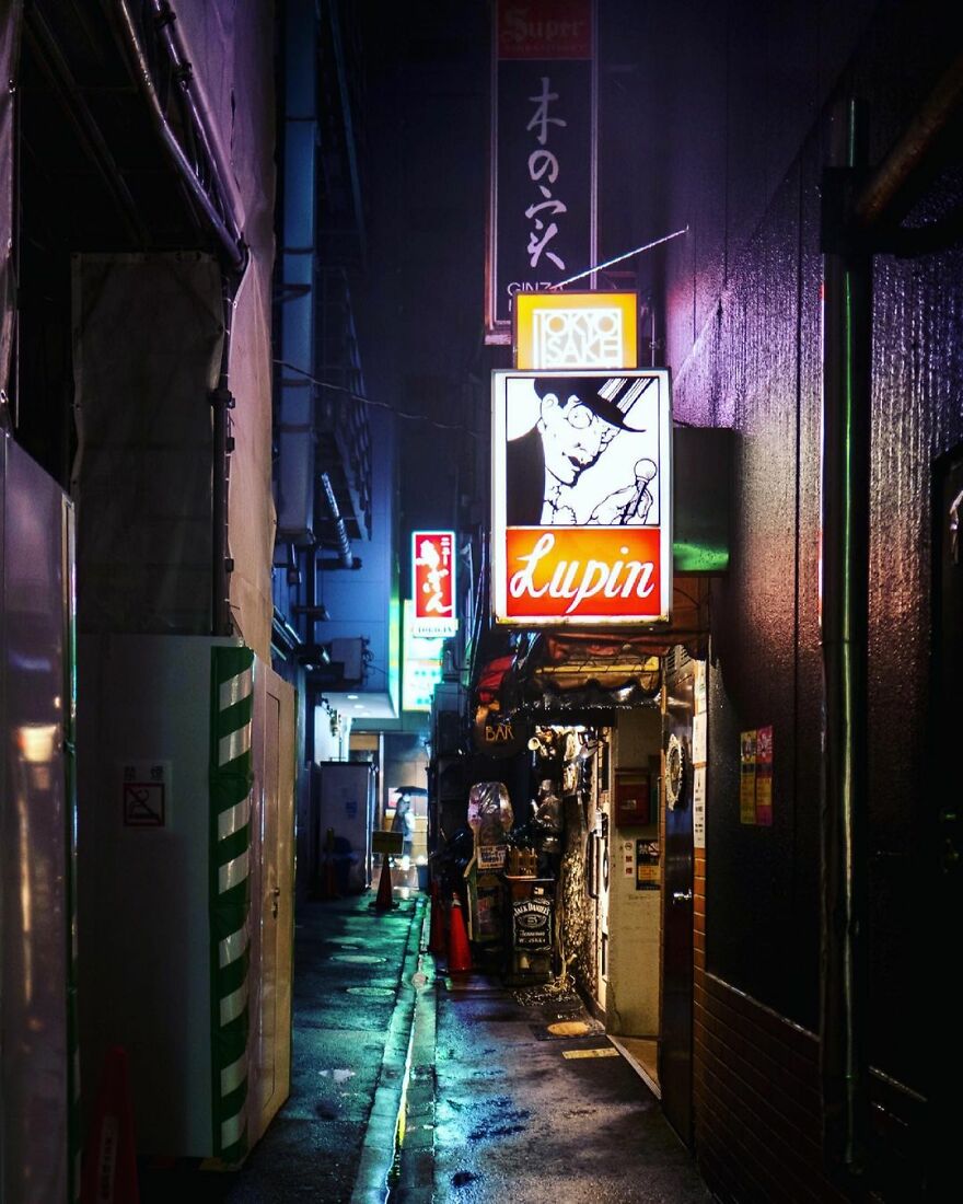 Instagram Account Shows How Past And Present Merge In Harmony In Japan