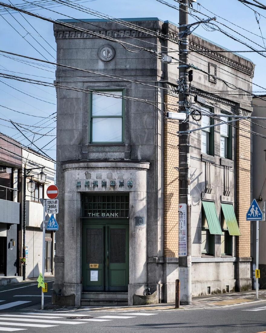 Instagram Account Shows How Past And Present Merge In Harmony In Japan