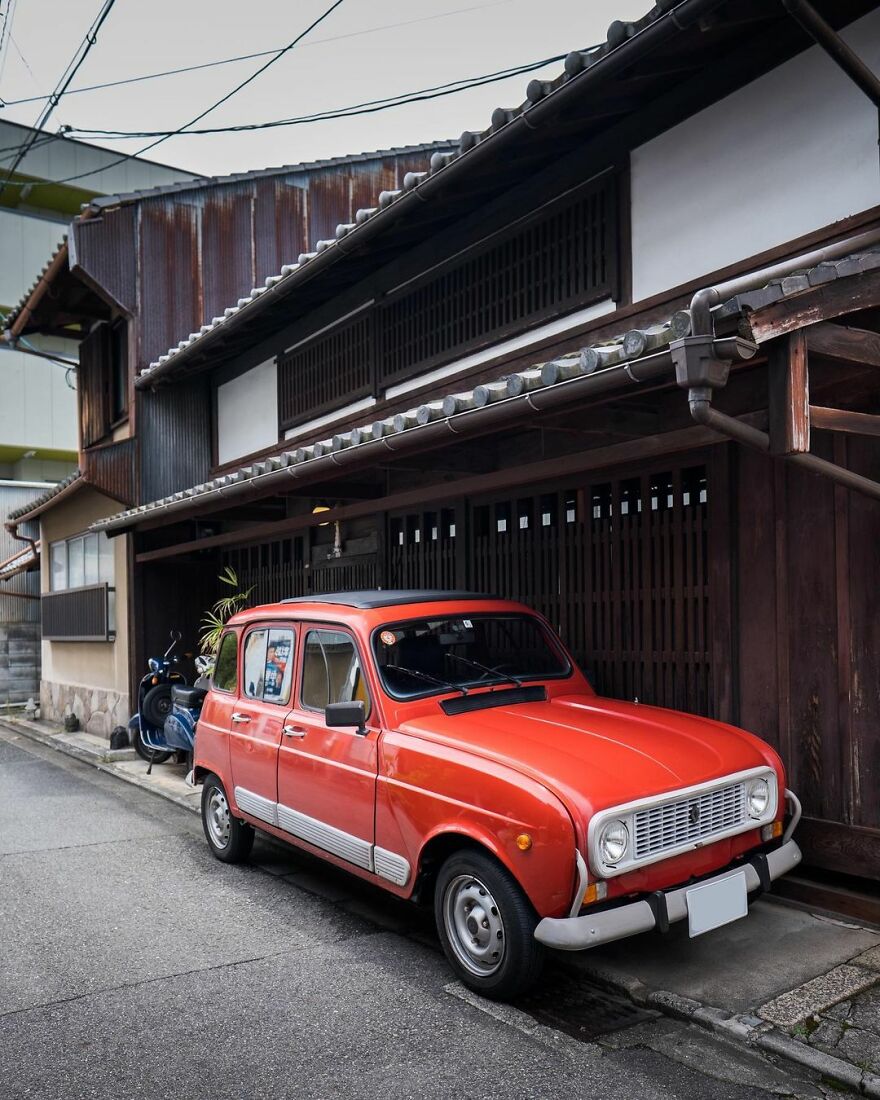 Instagram Account Shows How Past And Present Merge In Harmony In Japan