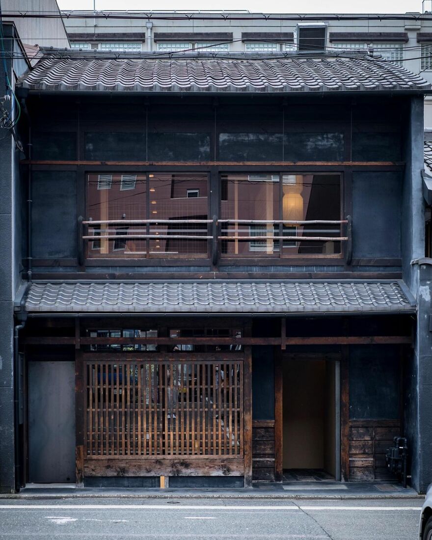 Instagram Account Shows How Past And Present Merge In Harmony In Japan