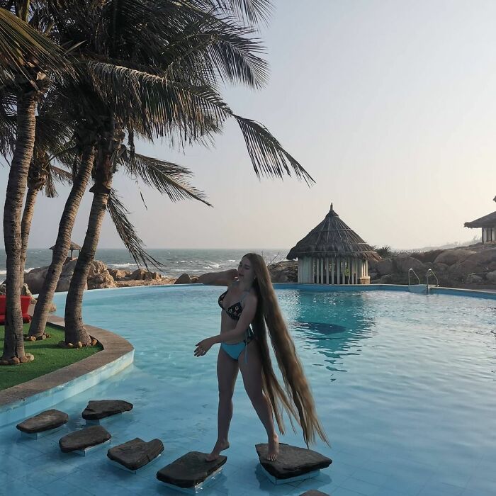 Disney&rsquo;s Tangled In Real Life: Woman Shows What Happens When You Don&rsquo;t Cut Your Hair For 23 Years