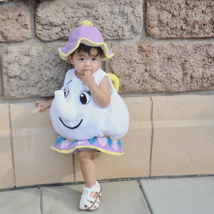 Mother Makes Cute Costumes For Her Children By Hand