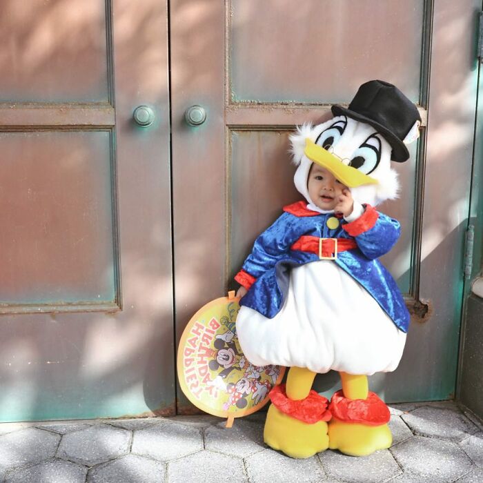 Mother Makes Cute Costumes For Her Children By Hand