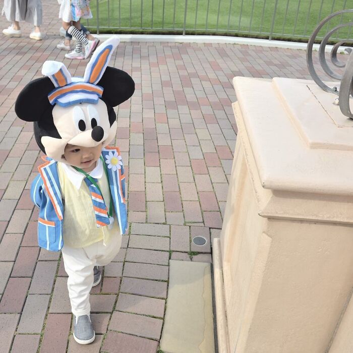 Mother Makes Cute Costumes For Her Children By Hand