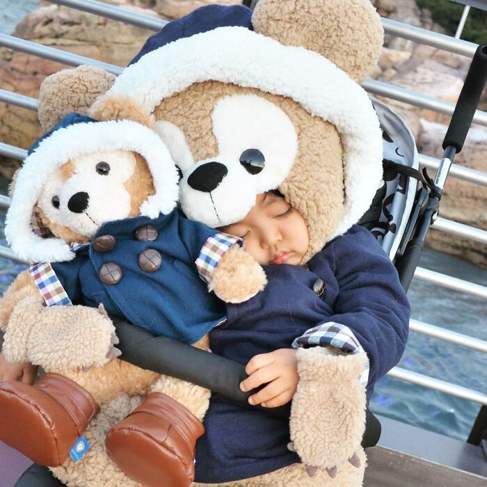 Mother Makes Cute Costumes For Her Children By Hand