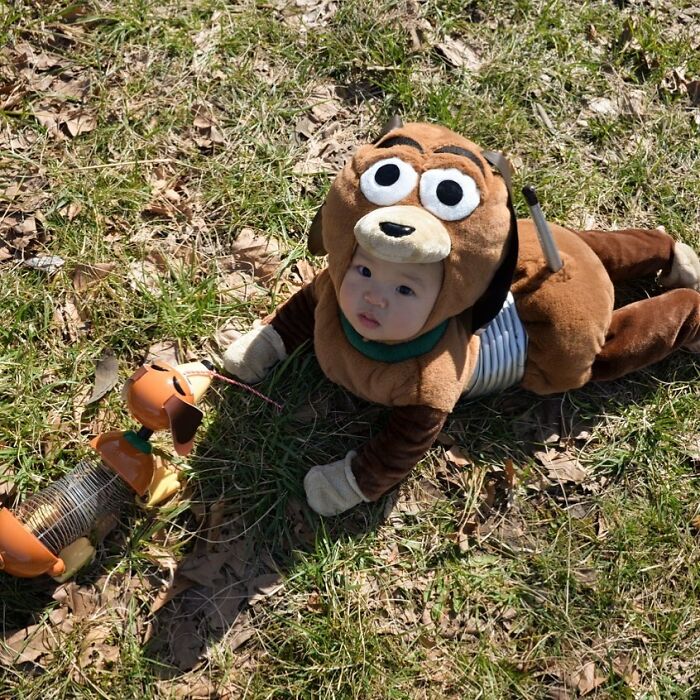 Mother Makes Cute Costumes For Her Children By Hand