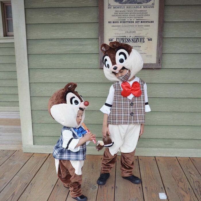 Mother Makes Cute Costumes For Her Children By Hand