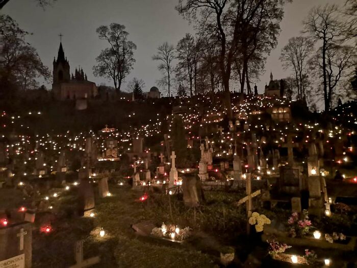 I Invite My Friends To Visit And Clean Up The Forgotten Graves