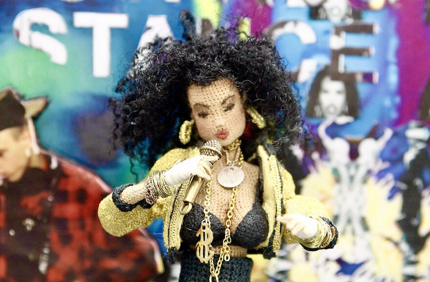 I Crochet Realistic And Unique Miniature Dolls Of My Idols In Sewing Thread