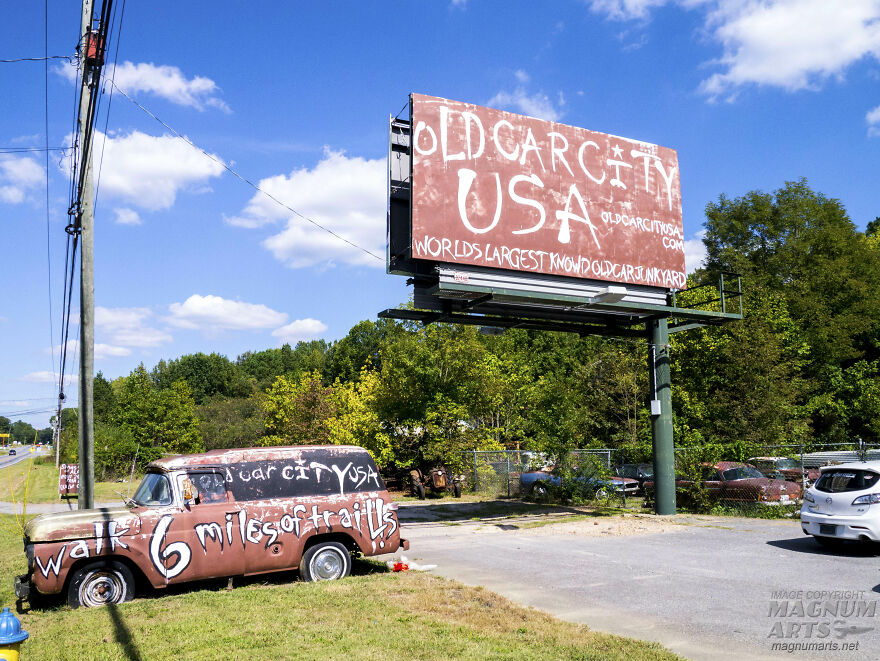 I Took Pictures In Old Car City, A Classic Car Graveyard (23 Pics)