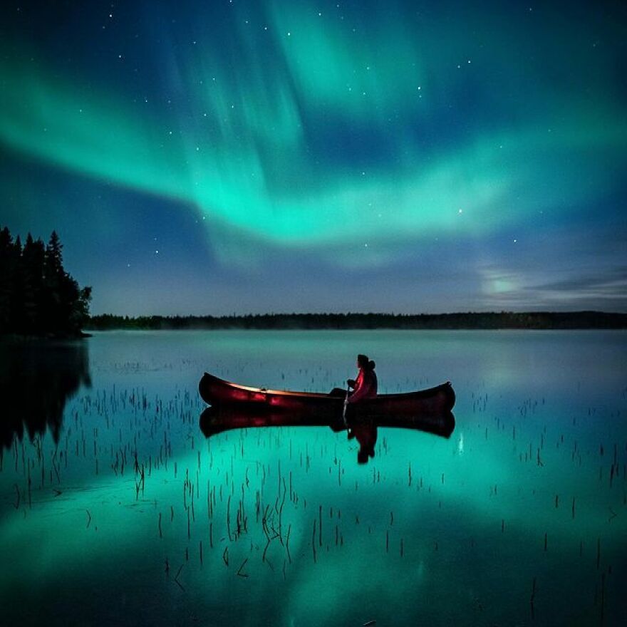 Así es como se ven las islas del Ártico en las cuatro estaciones del año, según la entrevista con el artista "cazador de auroras" Así es como se ven las islas del Ártico en las cuatro estaciones del año, según la entrevista con el artista "cazador de auroras"