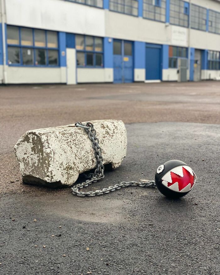 Artist 'Vandalizes' The Streets With His Fun And Unique Pixel Art (30 Pics)