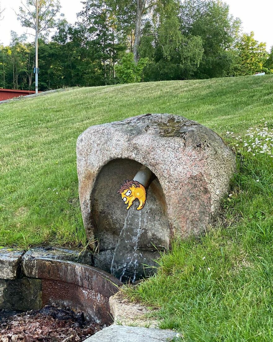 This Artist Is Going Viral By Turning Concrete Barriers Into A Giant Toblerone (+ More Of His Pics)