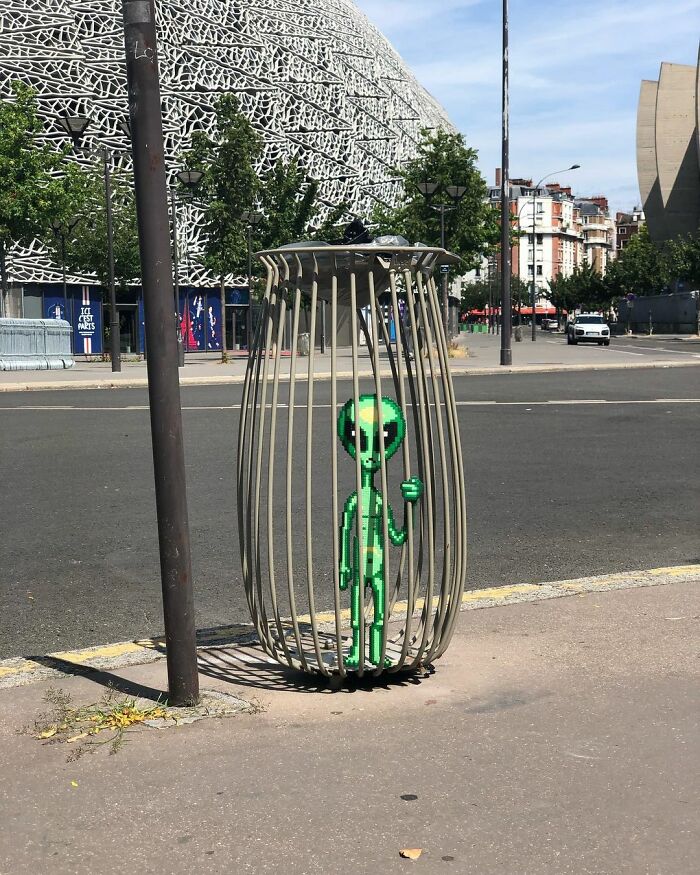 Artist 'Vandalizes' The Streets With His Fun And Unique Pixel Art (30 Pics)