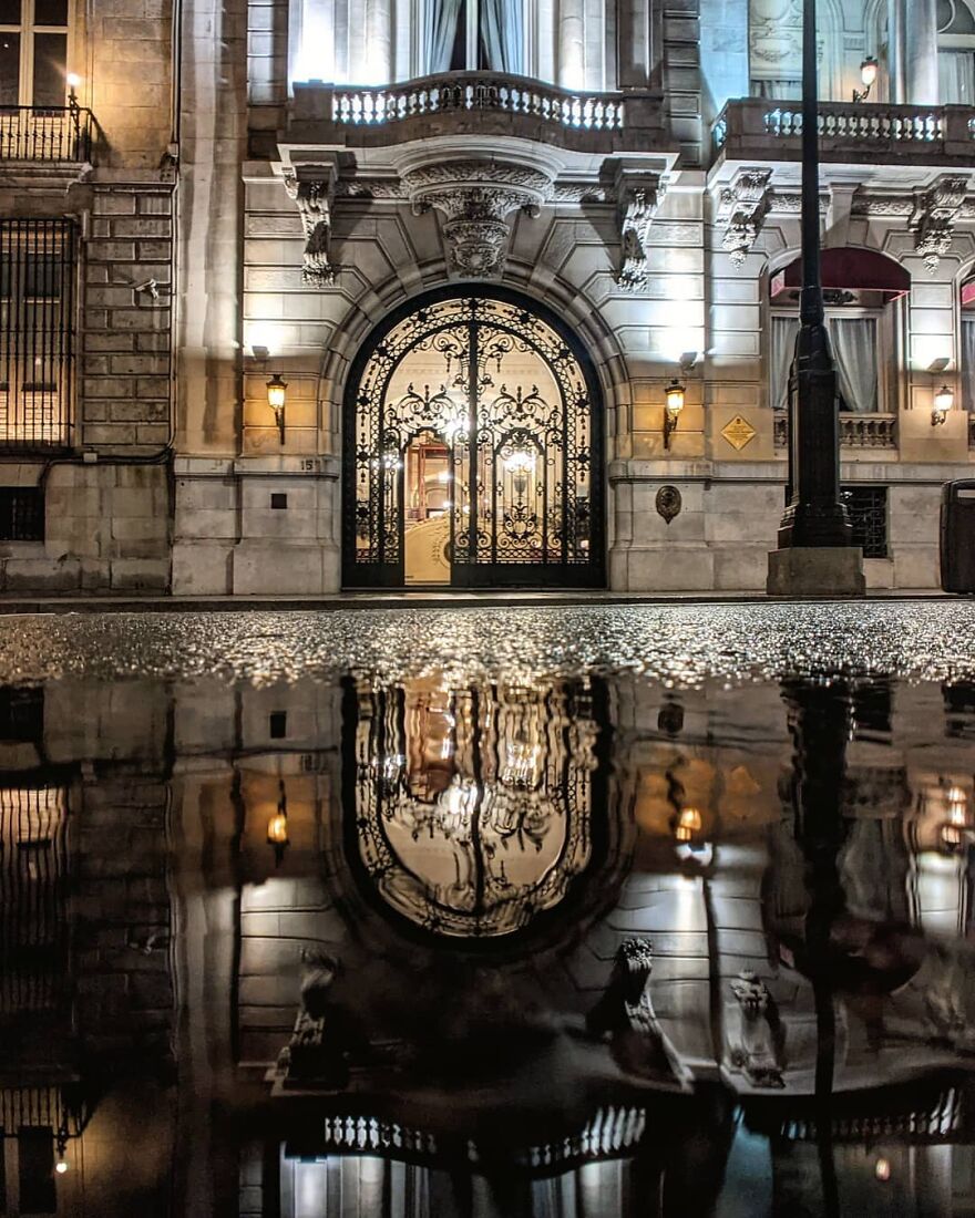 Unusual Pictures Of The Beauty Of Madrid Through Reflections And Puddles