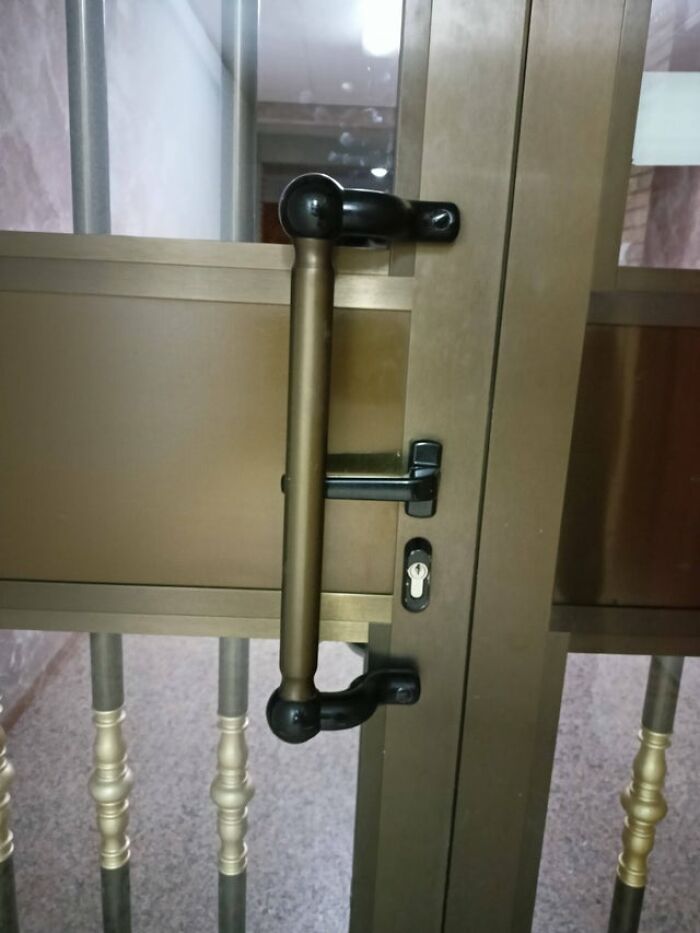 Doorknob Or Handlebar ? Yes !