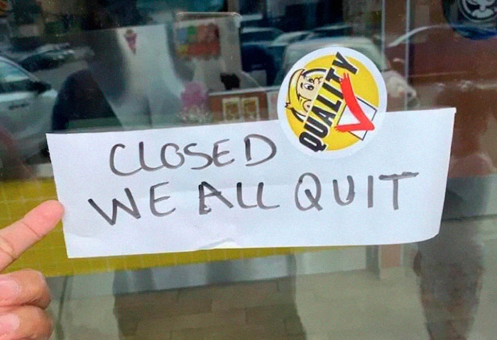 30 Times People Exposed Their Bosses From Hell By Sharing Screenshots On This Community