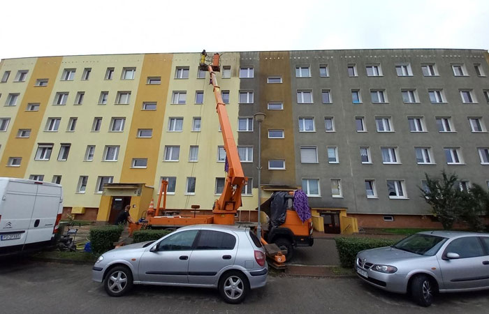Power Washing A Whole Block In Poland