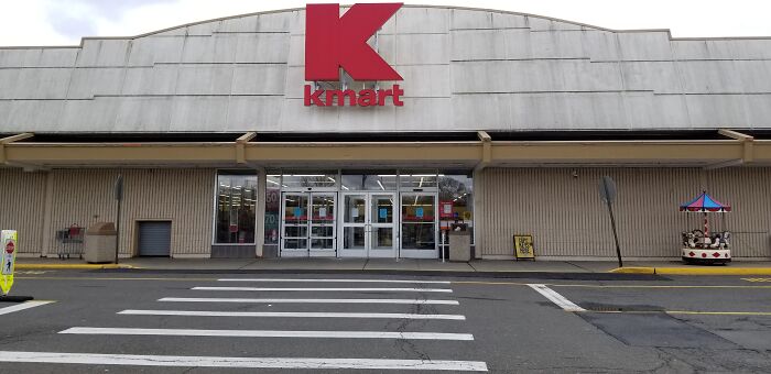 30 People Share How They Embarrassed Themselves During Their First Job Interview