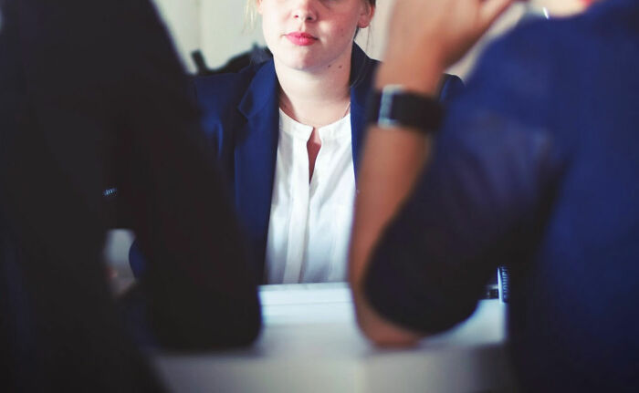 30 People Share How They Embarrassed Themselves During Their First Job Interview