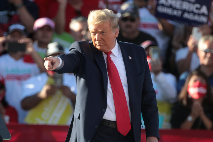 People Share What Historical Events They Wouldn't Believe Had Happened If It Weren't Actually Documented