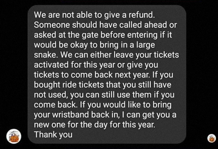 Pumpkin Farm Kicks Out Karen Who Brought A Snake To Its Territory, She Threatens To Go To The Press, Gets Shut Down By The Owner