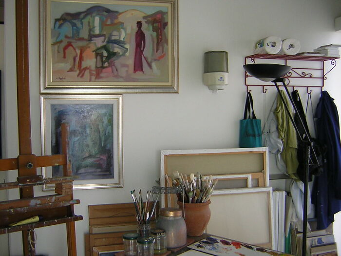 Woman Wants To Know If She Is The Jerk For Charging Her Sister $3,400 For A Painting Her 9 Y.O. Nephew Ruined