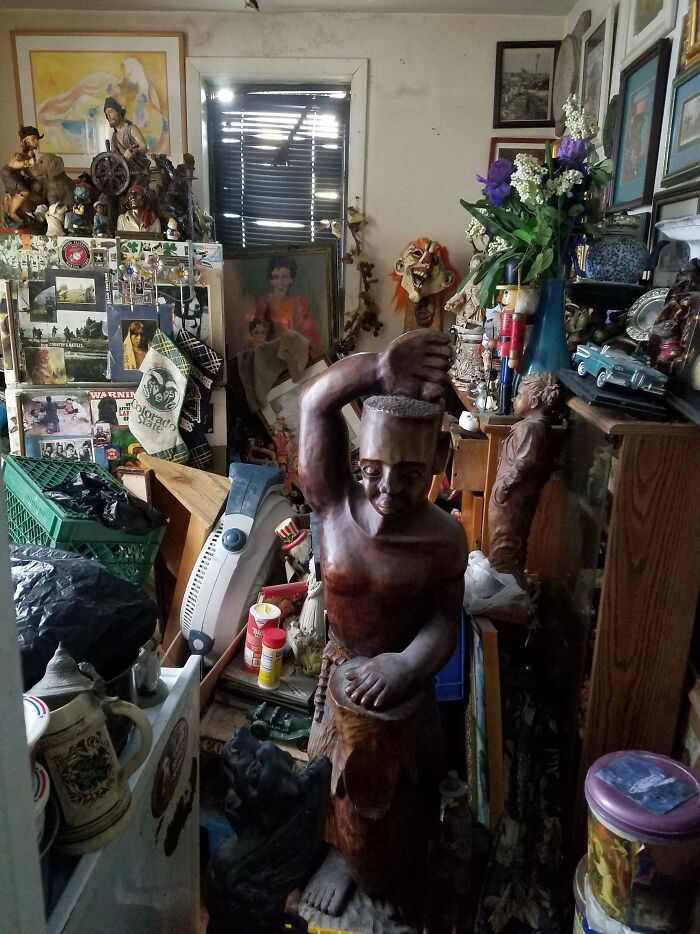 30 Landlords Describe The Weirdest And Most Disturbing Tenant They've Ever Had