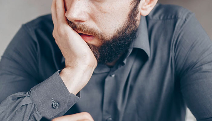 Esta persona paga sus propios estudios universitarios, y avergonz&oacute; a su padre al "anunciarlo" a la familia