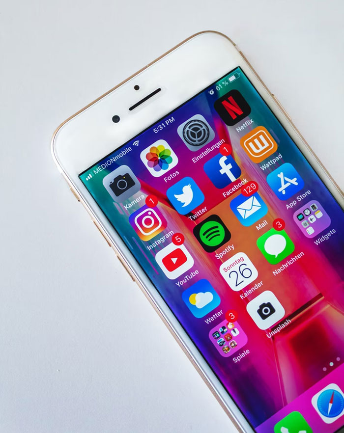 La gente comparte 20 teorías conspirativas que creen que son 100% reales