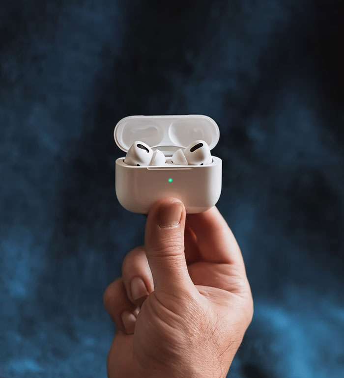 People Share 30 Conspiracy Theories They Think Are 100% Real